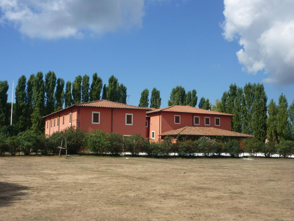 Hotel Casale La Sterpaia Pisa Exterior foto